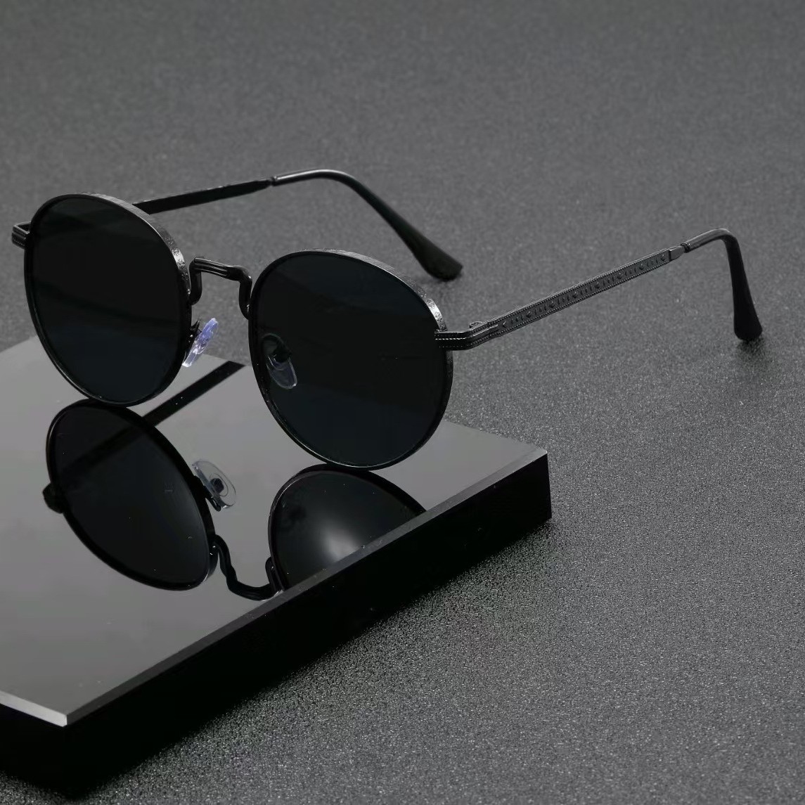 Designer Sunglasses - ファッションクラシックラウンドサングラス メンズ レディース ヴィンテージメタル アウトドア ドライビング