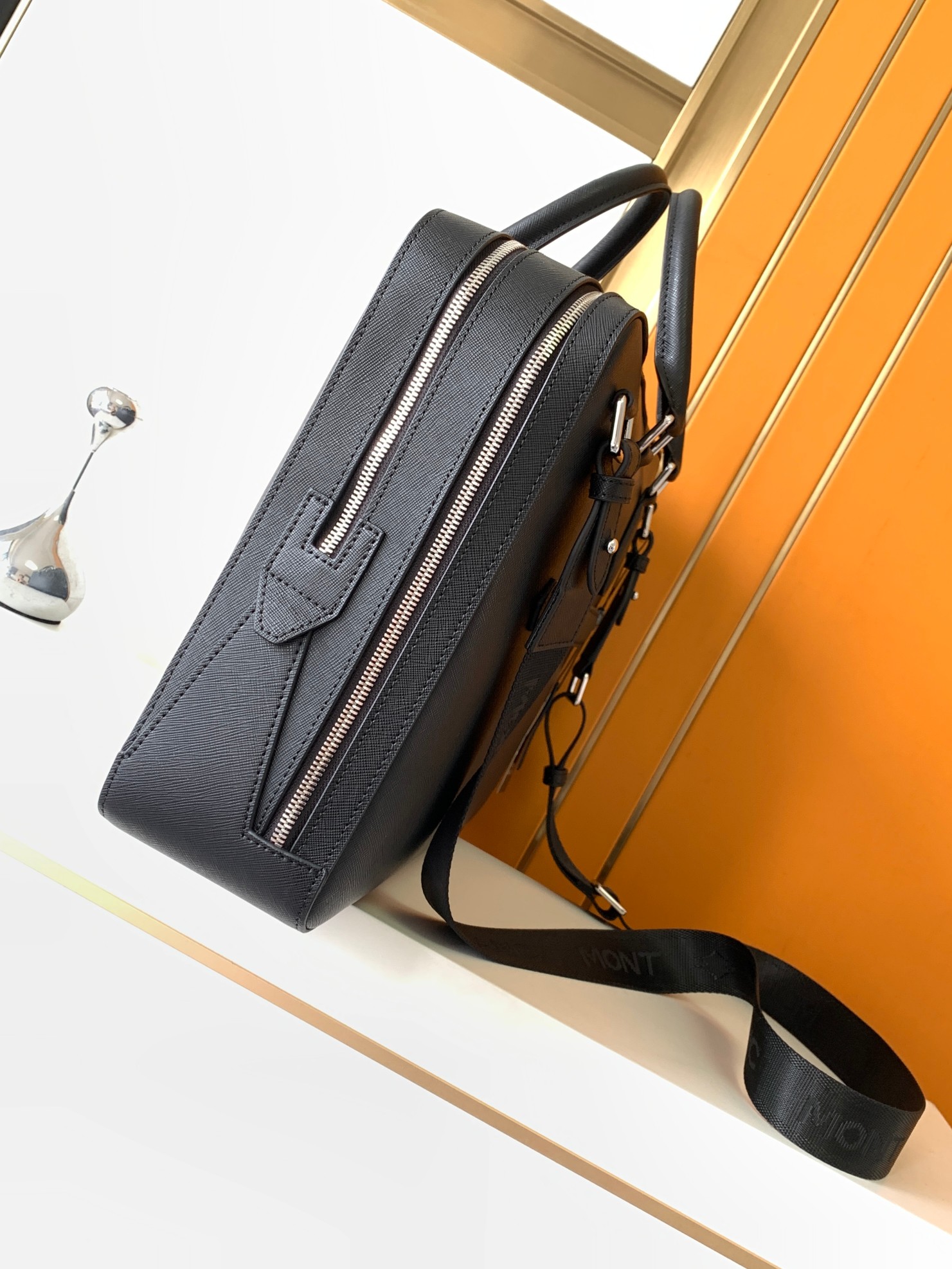 高級メンズトップハンドルバッグ、プレミアム本革ブリーフケース - Leather Briefcase のレビューと価格