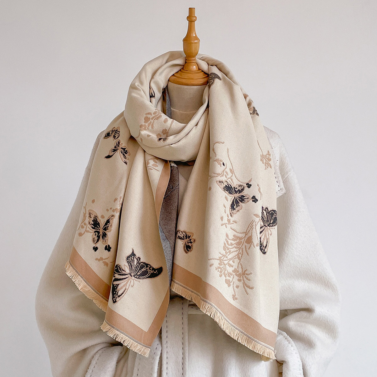 女性用イミテーションカシミヤスカーフ フリンジ付き 厚手 暖 - Cashmere Scarf のレビューと価格