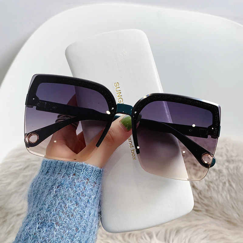 オーバーサイズサングラス 男女兼用 ファッション リムレス  - Designer Sunglasses のレビューと価格