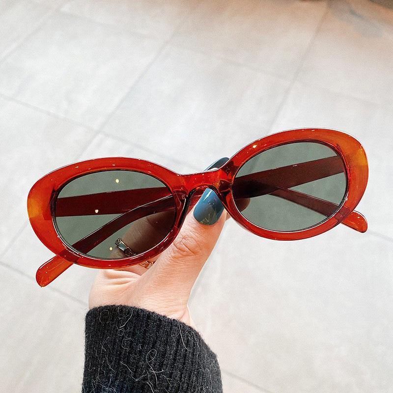 ヴィンテージ風小型オーバルサングラス 女性用 新ファッション - Designer Sunglasses のレビューと価格