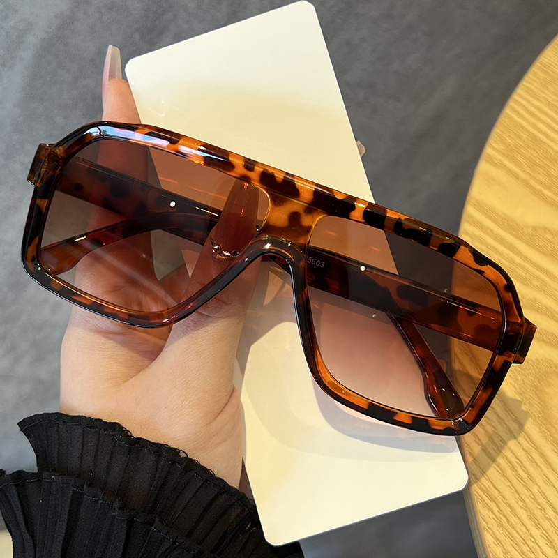 オーバーサイズスクエア型アンチライトメガネ 男女兼用 厚フレ - Designer Sunglasses のレビューと価格