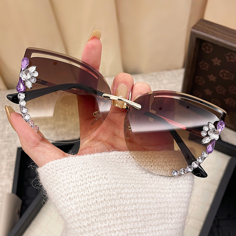 ファッション特大サングラス女性 UV400 サングラスヴィン - Designer Sunglasses のレビューと価格