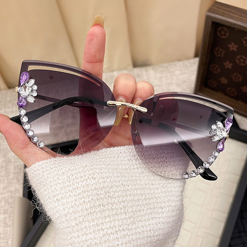 ファッション特大サングラス女性 UV400 サングラスヴィン - Designer Sunglasses のレビューと価格