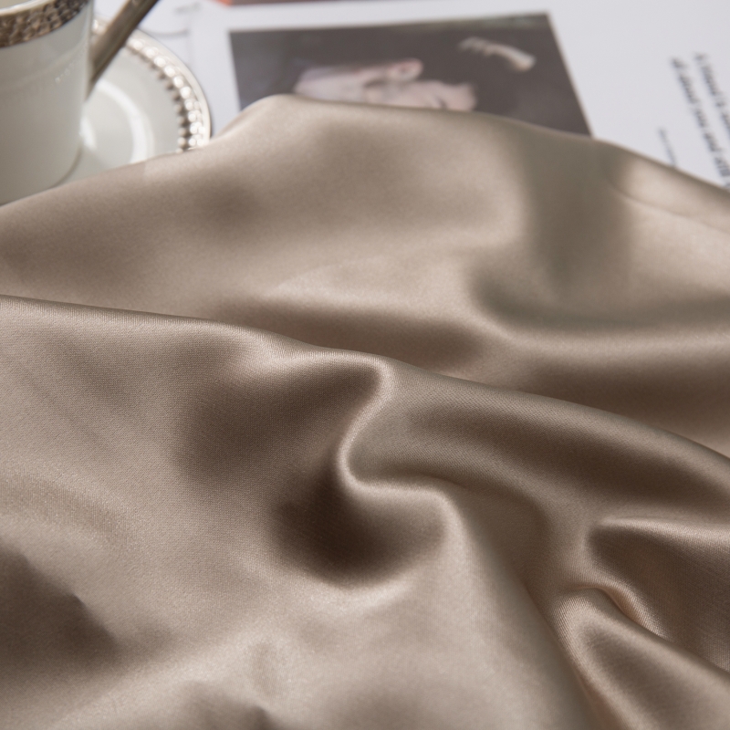 サテンシルク枕カバー メモリーフォームとラテックス枕用 ソリ - Silk Pillowcase のレビューと価格