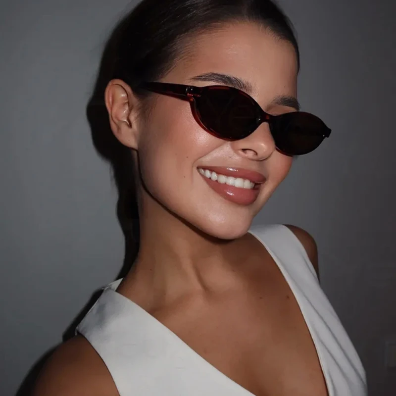 保護メガネ 1/4個入り 新しい小ぶりのフレームの楕円形サン - Designer Sunglasses のレビューと価格