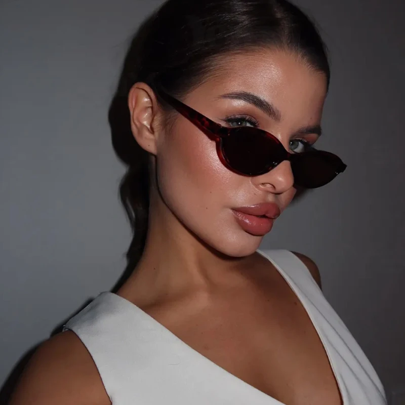 保護メガネ 1/4個入り 新しい小ぶりのフレームの楕円形サン - Designer Sunglasses のレビューと価格