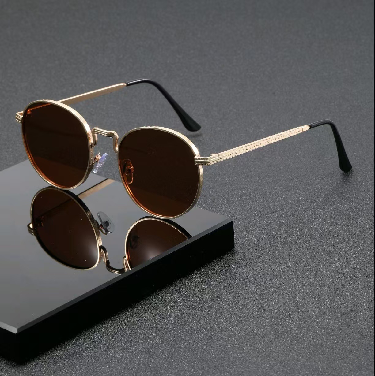 ファッションクラシックラウンドサングラス メンズ レディース - Designer Sunglasses のレビューと価格