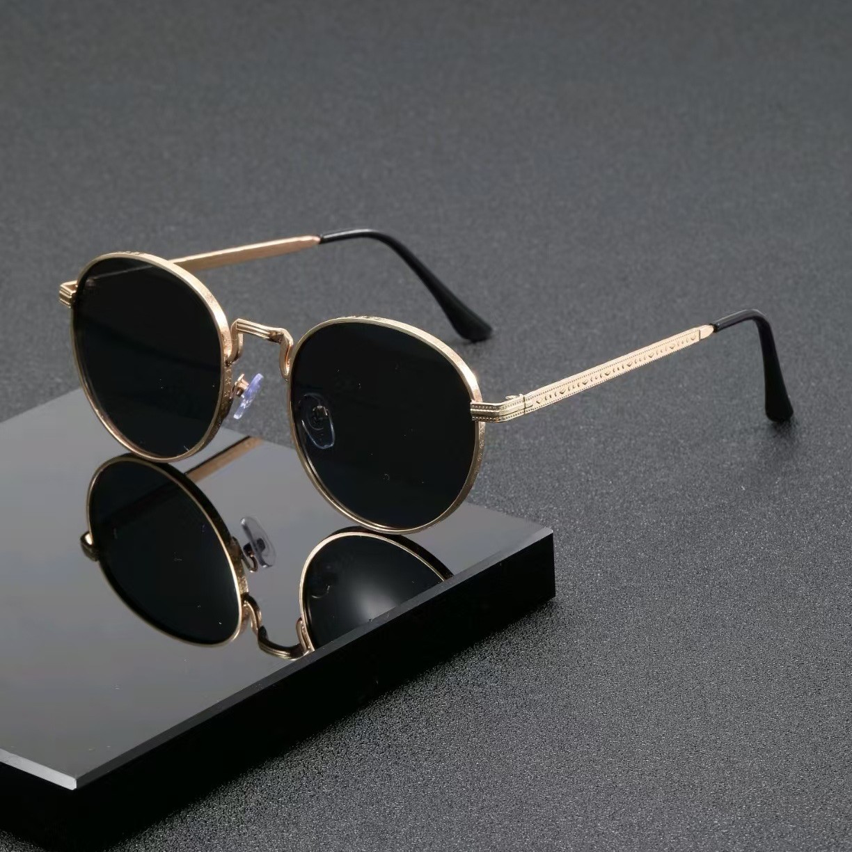 ファッションクラシックラウンドサングラス メンズ レディース - Designer Sunglasses のレビューと価格