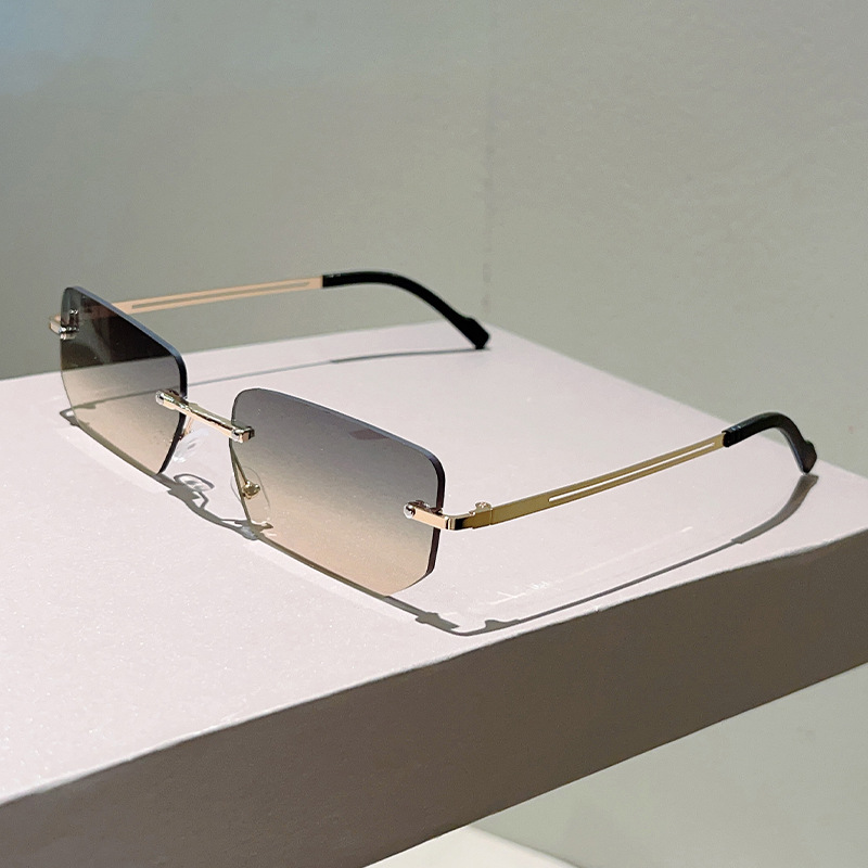 ファッション性の高い、フレームのない長方形のサングラス。男性 - Sunglasses Uv400 のレビューと価格